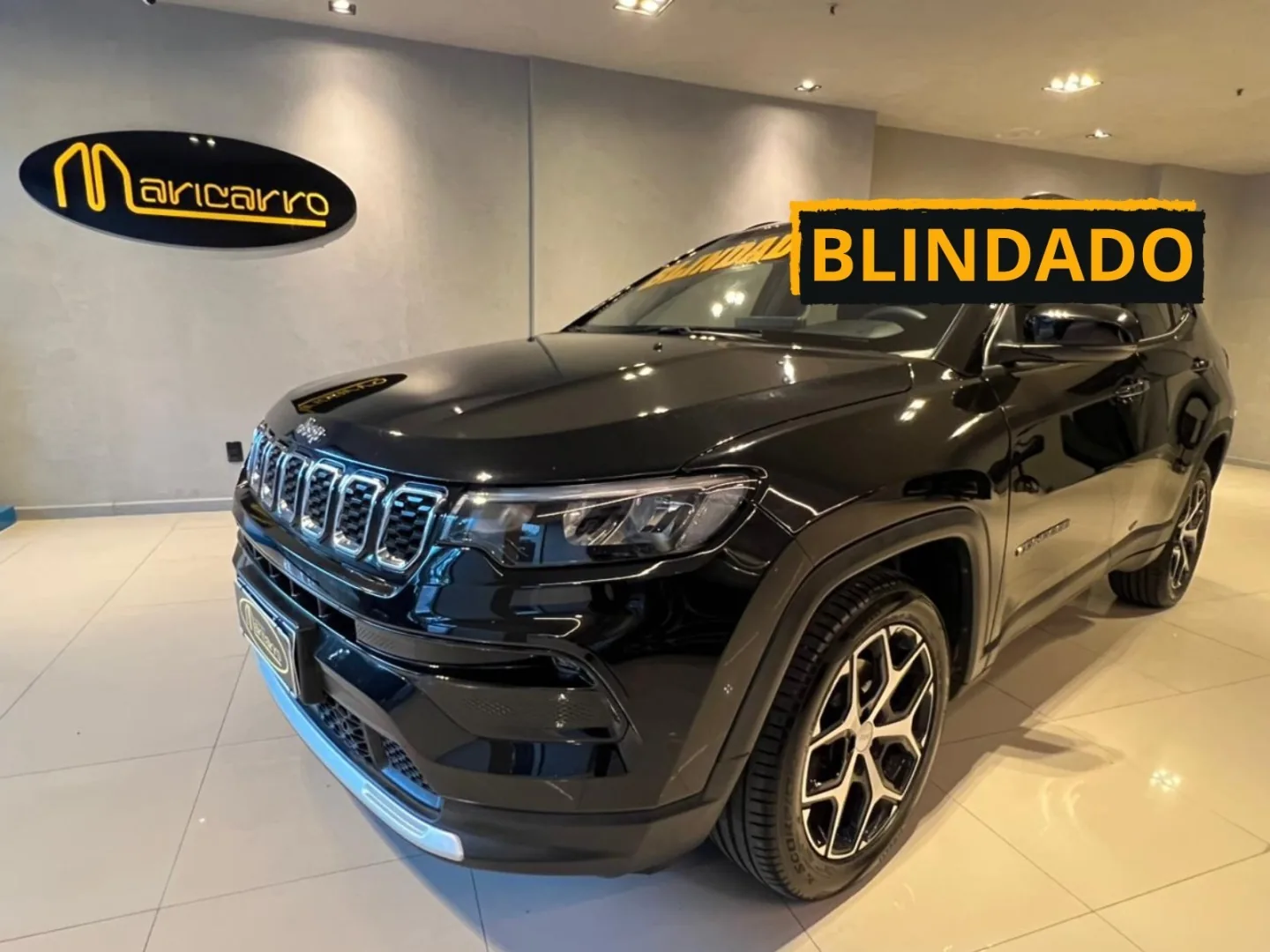 Jeep Compass Longitude blindado preto — estoque Maricarro